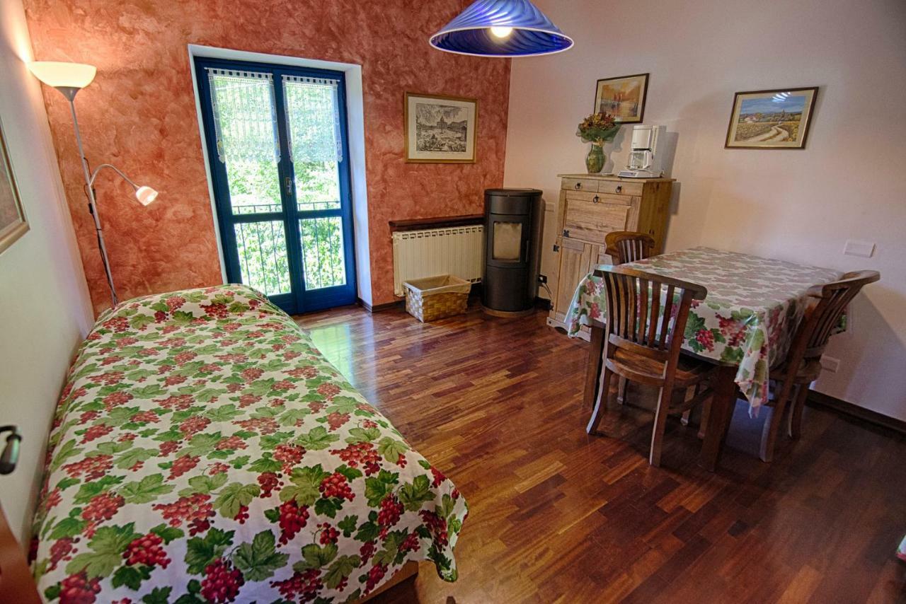 B&B Il Sole Delle Rive Sinio Eksteriør billede